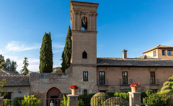 El exterior del Parador de Granada