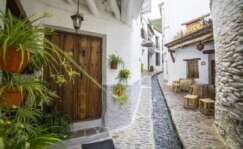 Uno de los canales del pueblo de Pampaneira en Granada