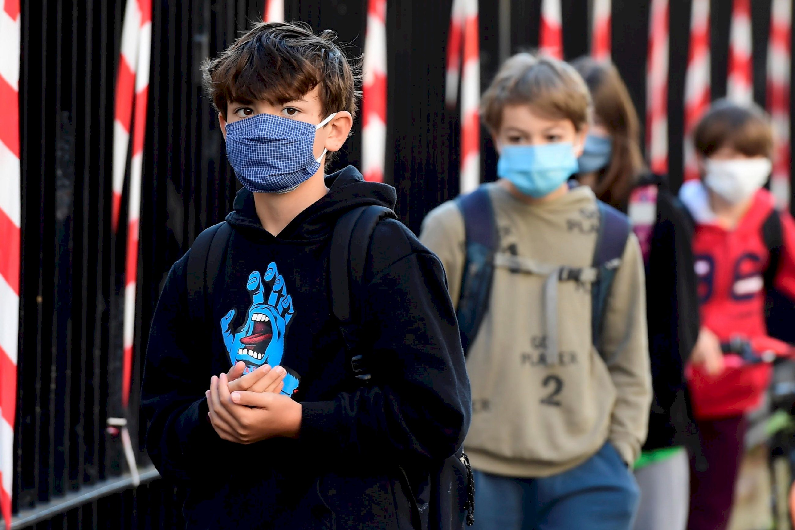 Los niños podrían contagiar coronavirus tras tres semanas después de dar positivo. EFE/Caroline Blumberg