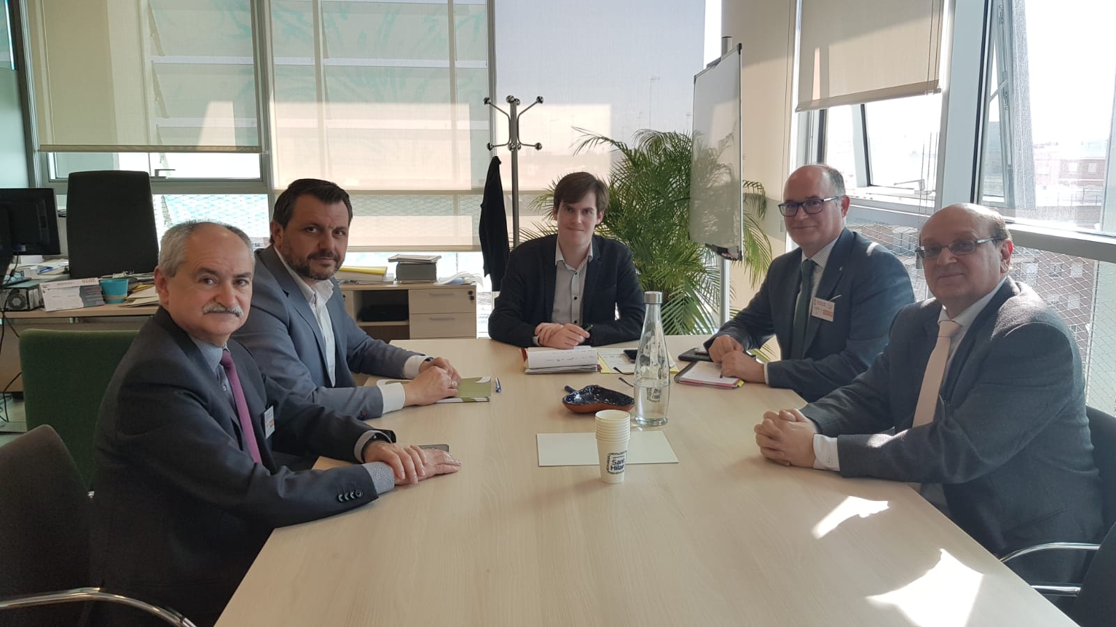 Enric Juan en una reunión.