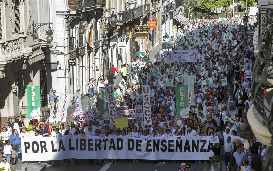 Manifestación convocada por la Fcapa. EFE.