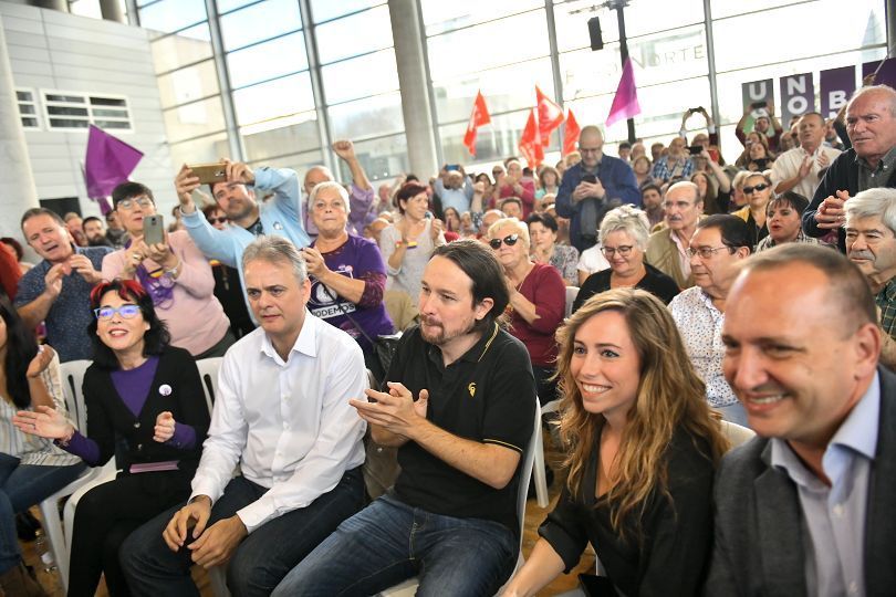 Pablo Iglesias y Mª Teresa Pérez. Podemos. 