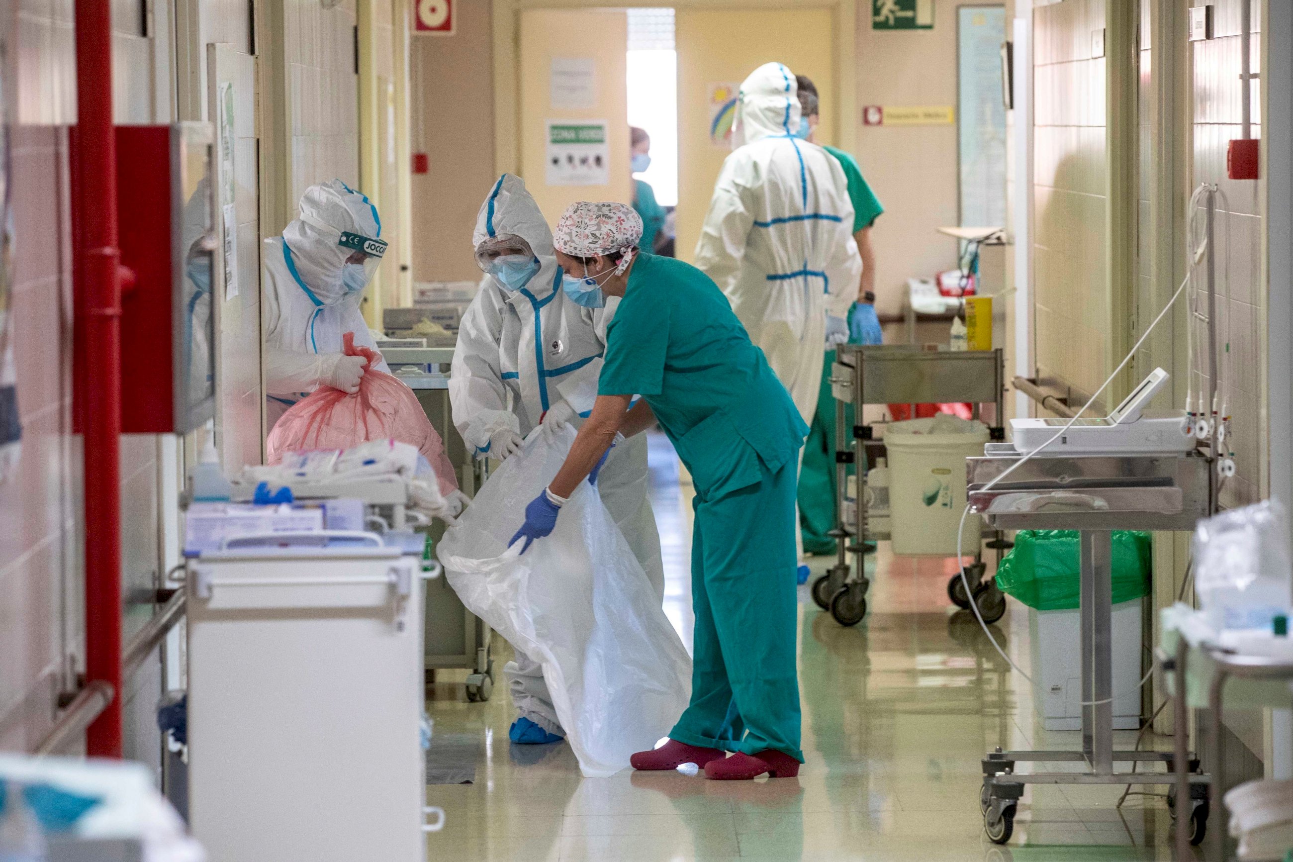 cansancio hospital atencion sanitaria covid 19 coronavirus