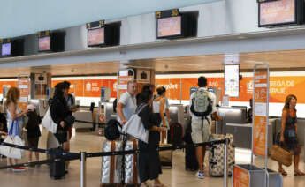 GRAF6530. BARCELONA, 27/08/2022.- Aspecto de la T2 Aeropuerto Barcelona este sábado en que los pilotos de Easyjet, convocados por el sindicato Sepla, retoman la huelga e inician una nueva tanda de paros hasta el lunes.- EFE/Toni Albir