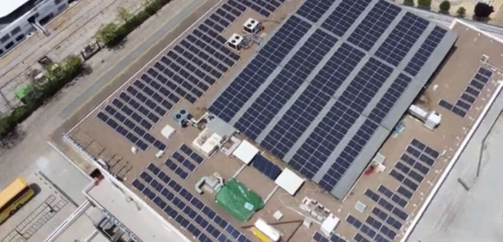 Instalación fotovoltaica en el Acuario de Sevilla. Foto: Linkener.