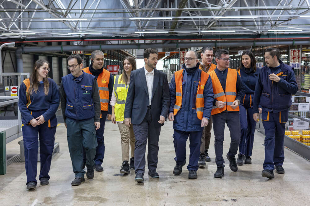 Trabajadores del bloque logístico de Ribarroja