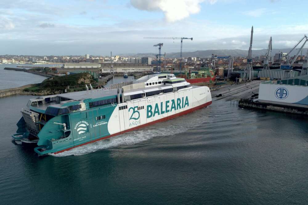 Botadura del nuevo fast ferry Margarita Salas en los astilleros Armon de Gijón. Foto: Balearia.