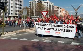 Manifestación del sector azulejero. Foto: CCOO.