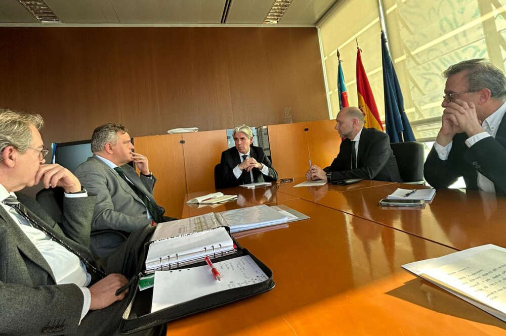 Reunión entre la Generalitat Valenciana y representantes de ThyssenKrupp. Foto: Generalitat Valenciana.