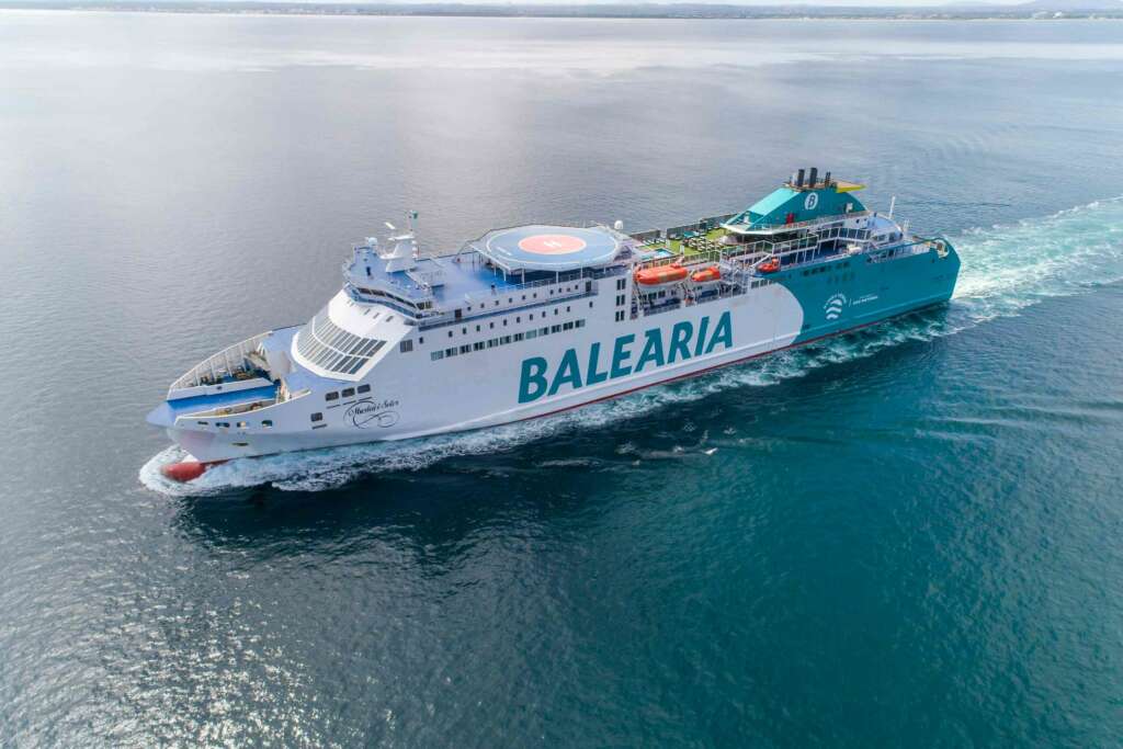 Barco de Baleària