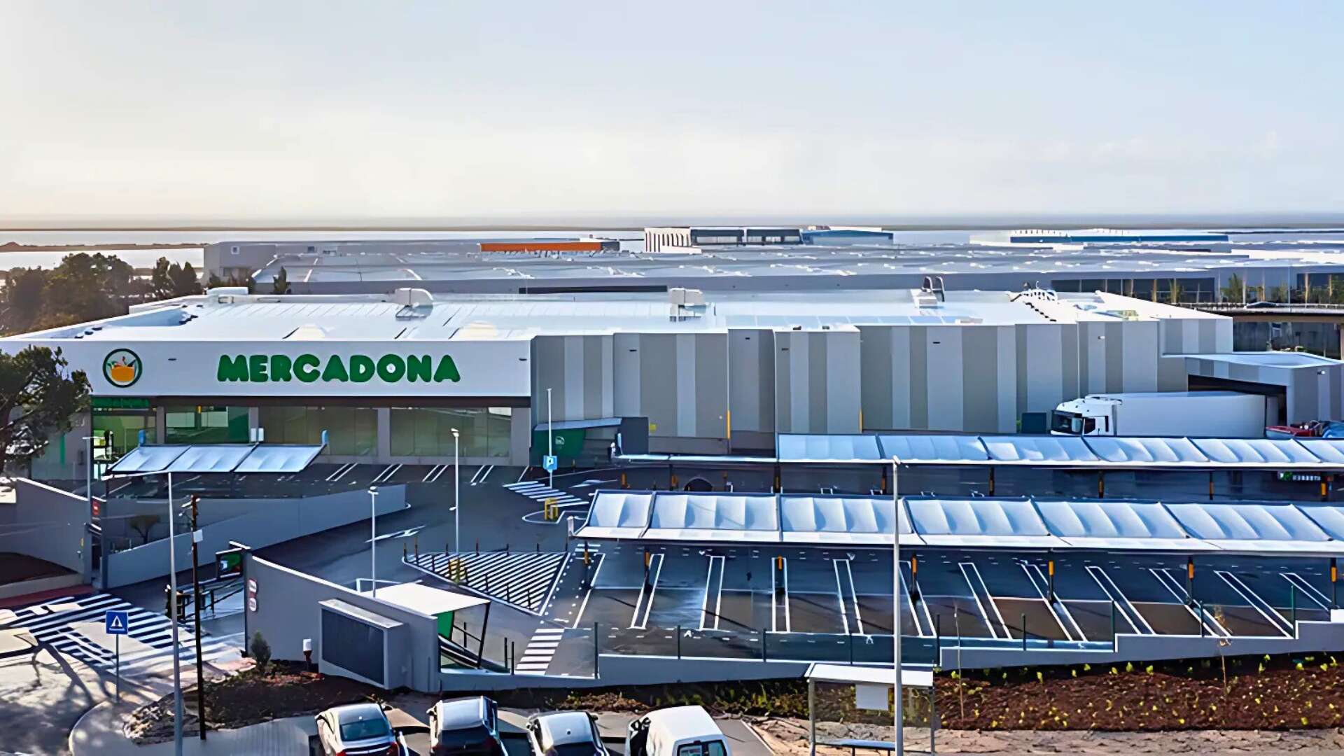 Un Mercadona en Santa Iria de Portugal