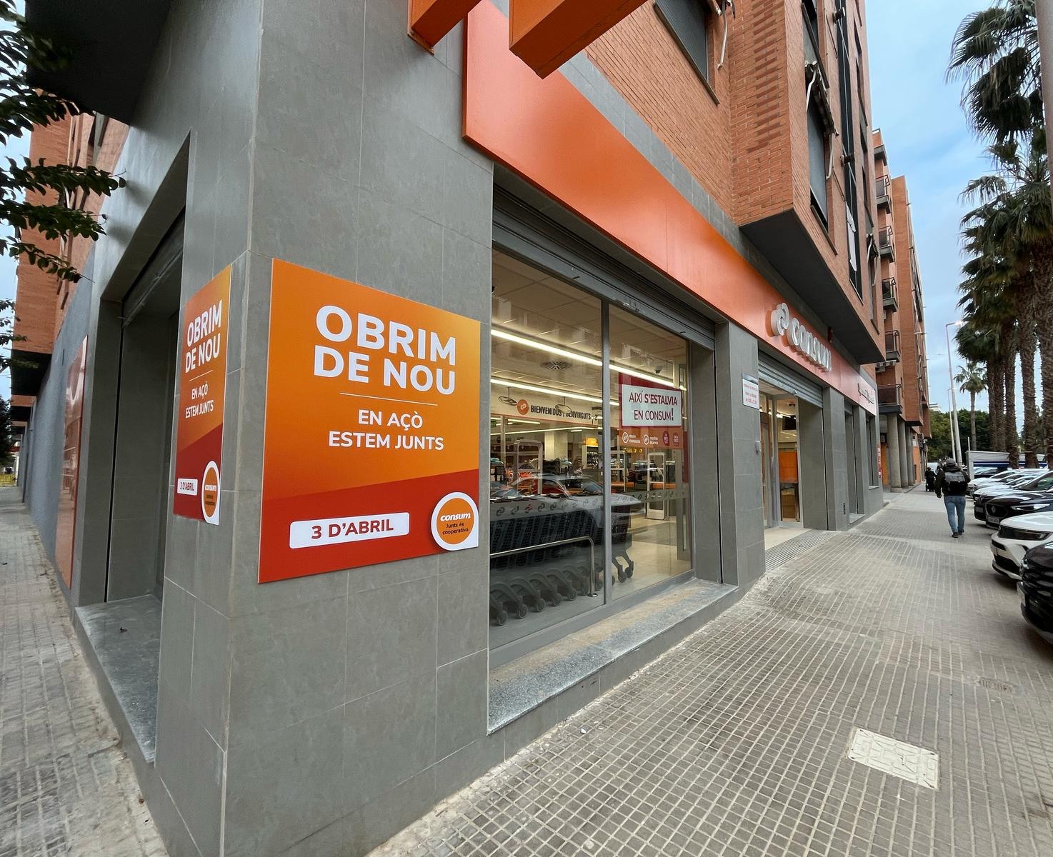 Tienda de Consum reabierta en Catarroja después de la DANA