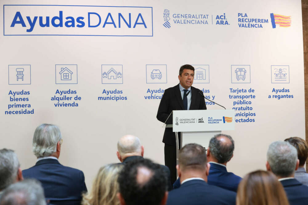 El presidente de la Generalitat, Carlos Mazón, presenta nuevas ayudas para los afectados por la DANA, entre las que se incluye el bono turístico.
