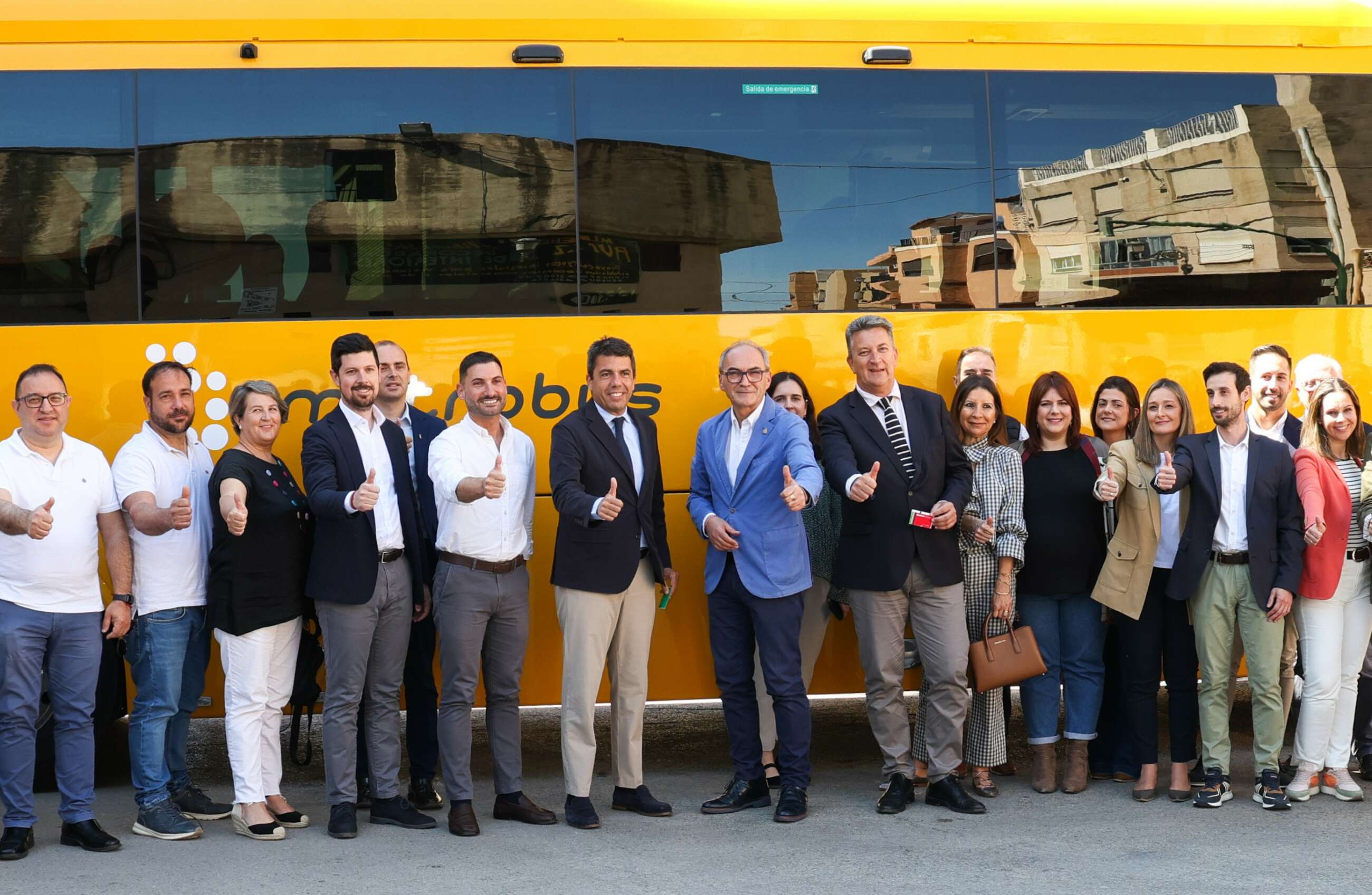 El presidente de la Generalitat, Carlos Mazón, anuncia las líneas que cubrirá el Grupo Transvia y sus novedades
