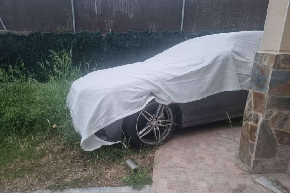 Vehículo averiado y parado de un afectado de Gedescoche.