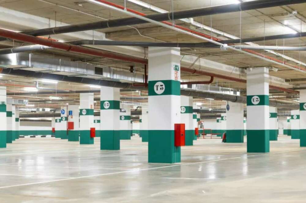 Parking subterráneo del CC de Bonaire
