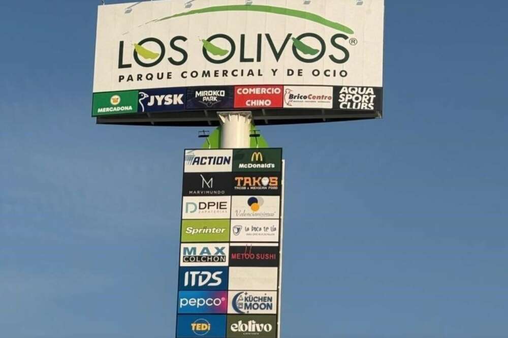 Comercios que abrirán en el centro comercial Los Olivos de Cieza. Imagen: CERTAIN