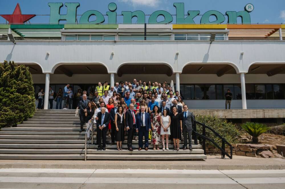 El ministro de Industria y Turismo, Jordi Hereu, visita la planta valenciana de Heineken.