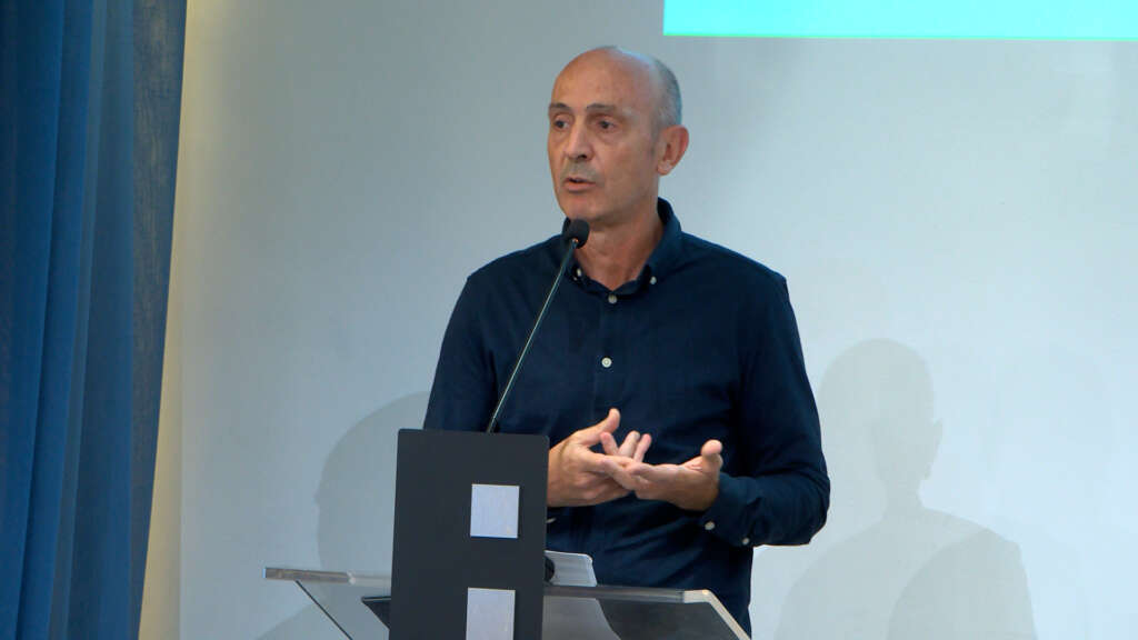 Enrique Gandia, Jefe Servicio de Innovación y Gobierno del Dato en la Dirección General de Tecnologías de la Información y las Comunicaciones (DGTIC) de la Generalitat Valenciana, en la jornada ValencIA organizada por Economía Digital.