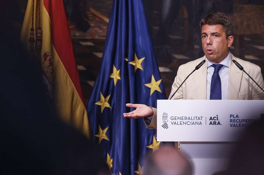 El president de la Generalitat, Carlos Mazón, preside el acto de entrega de reconocimientos con motivo del Día Europeo de la Movilidad