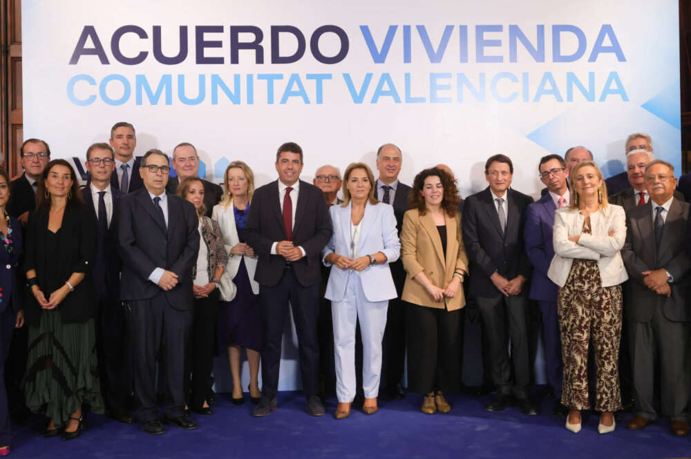 Firmantes del pacto de la vivienda