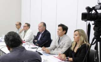 Rueda de prensa en la Cámara de Comercio de Valencia para presentar el informe de la DANA