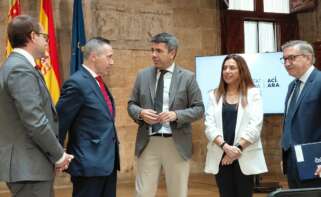 Carlos Mazón con Pepe Capilla, tras su reunión en el Palau de la Generalitat