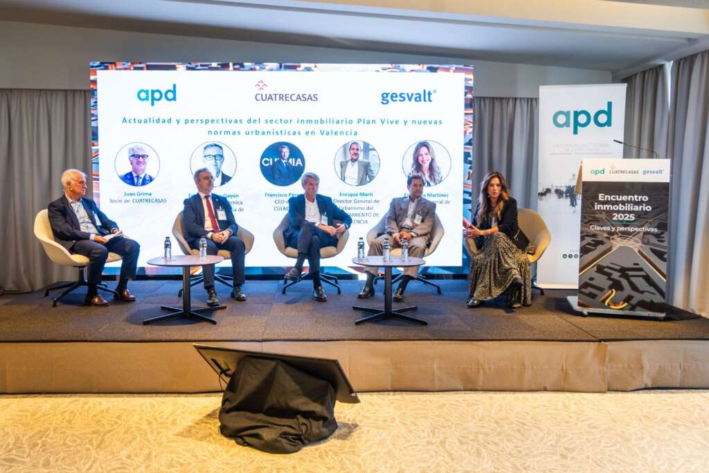 Jornada 'Encuentro Sector Inmobiliario 2025. Claves y perspectivas' organitzada per APD a València