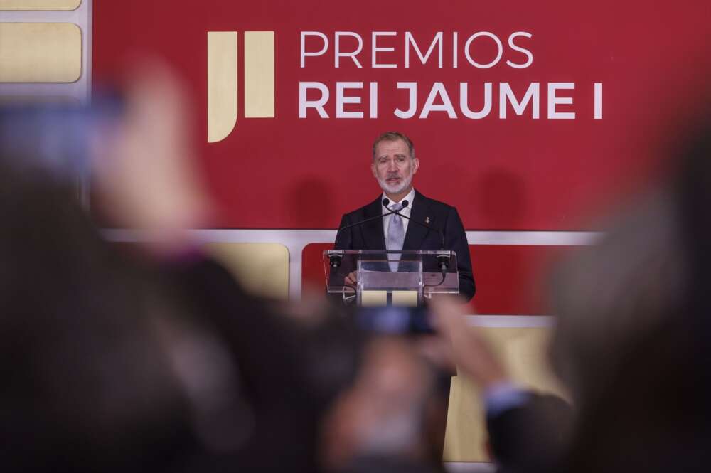El Rey Felipe VI, interviene durante la entrega de la 37ª Edición de los 'Premios Rei Jaume I', a 25 de noviembre de 2025, en Valencia. (Rober Solsona / Europa Press)