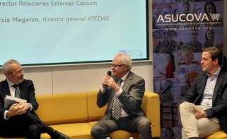 Javier Quiles (Consum), José Juan Fornés (Masymas) y Rafa Torres (Confecomerç)