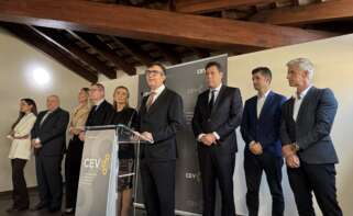 Vicente Lafuente comparece como nuevo presidente de la CEV acompañado de su equipo.