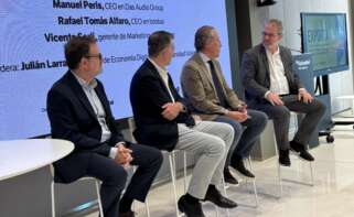 Manuel Peris (DAS Audio) Rafael Tomás, (Istobal) y Vicente Sorlí (Colorker) comparten sus experiencias exportadoras durante una mesa redonda celebrada en el marco de la presentación del informe ‘Comunidad Valenciana Exporta’.