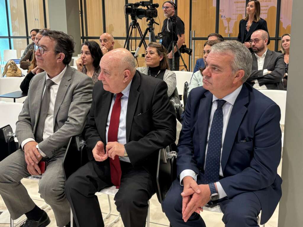 De izq. a der., Vicente Lafuente, Alberto Ara y Fernando Canós.