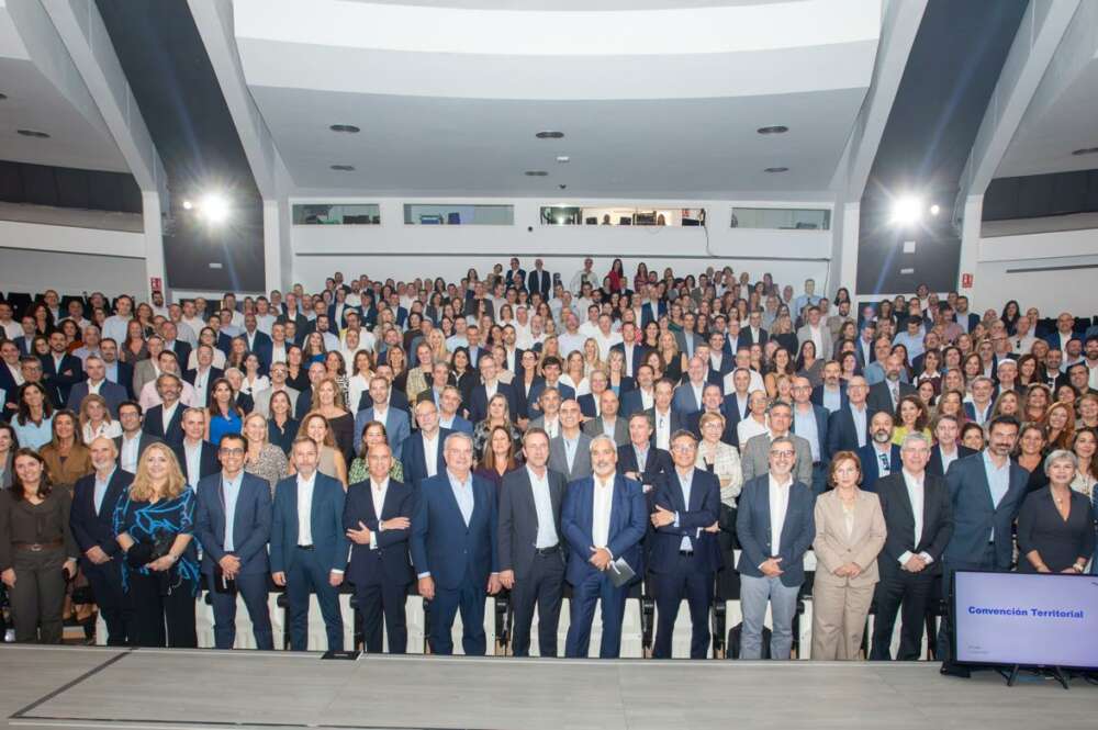 Reuniones con más de 1.500 directivos de las seis Direcciones Territoriales de Banco Sabadell.