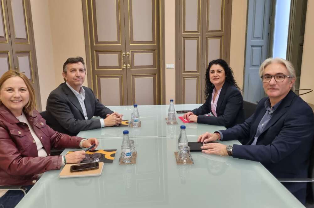 Primera reunión de Vicente Lafuente, como presidente de la CEV con los secretarios generales de UGT y CCOO