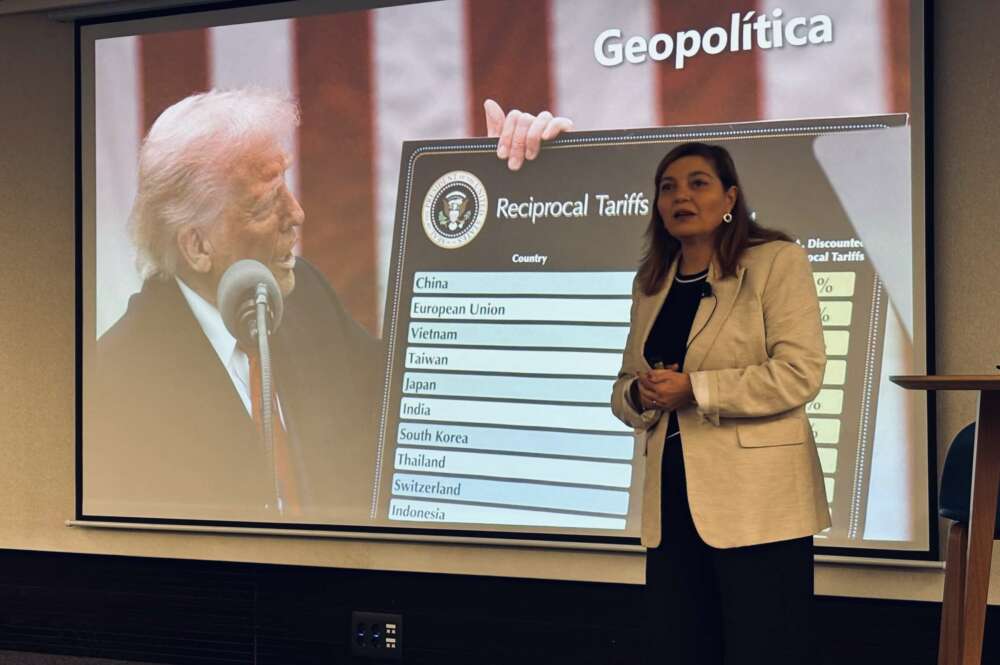 Caixabank presenta el informe 'Geopolítica y nueva geometría del comercio exterior valenciano'.