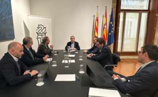 El conseller de Economía, Hacienda y Administración Pública, José Antonio Rovira, se reúne con la patronal cerámica Ascer.