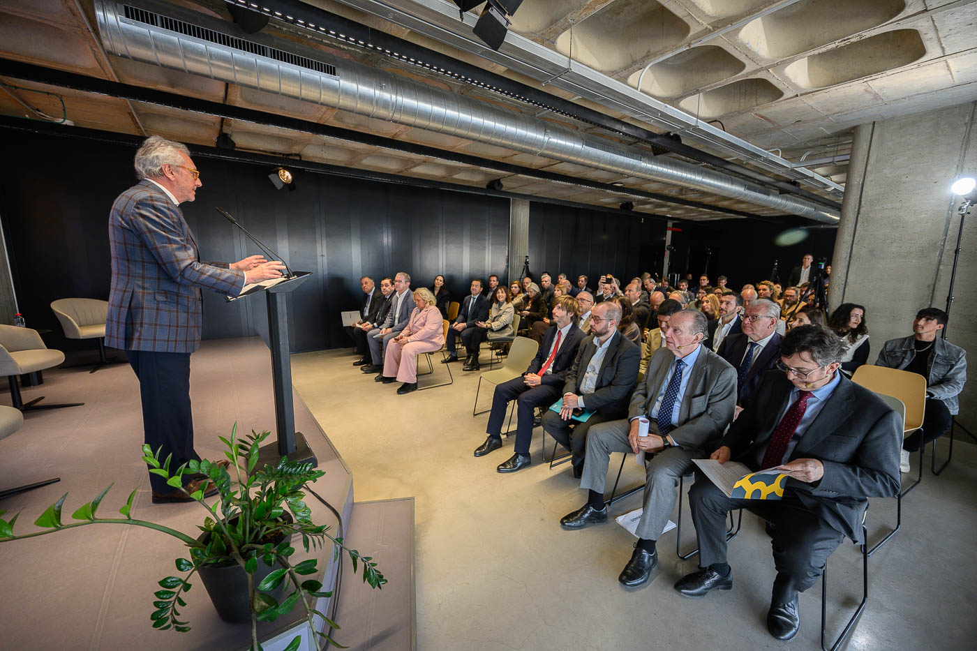 El decálogo de Valencia Business Forecast: del tirón de Mercadona a la falta de construir vivienda