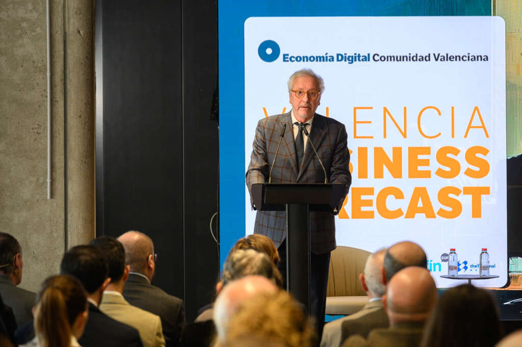 Juan García, CEO de Economía Digital, durante la apertura de Valencia Business Forecast. (Foto: Kike Taberner)