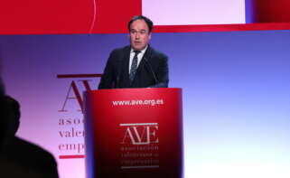 El presidente de la Generalitat Valenciana, Juanfran Pérez Llorca, en la Asamblea de AVE.