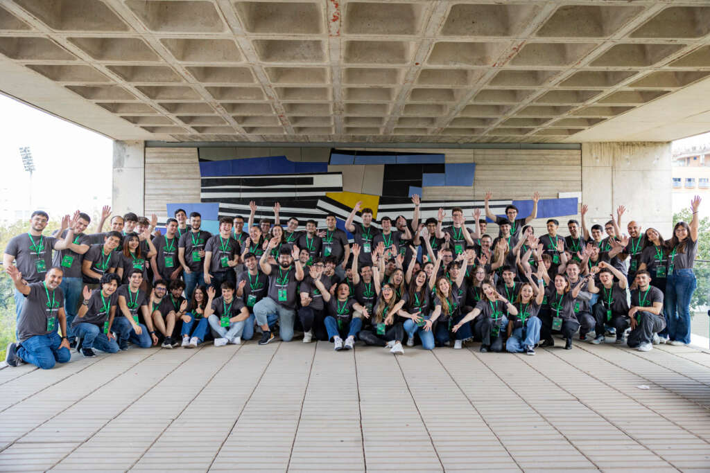 Estudiantes de la UPV durante uno de los hackathons organizados por Mercadona IT. Foto: Mercadona.