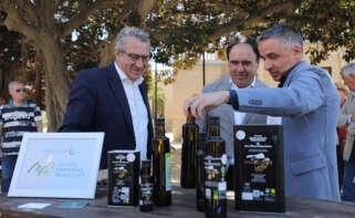Toni Pérez, presidente de la Diputación de Alicante, y Juanfran Pérez Llorca, presidente de la Generalitat, en la primera muestra de aceites de Alicante