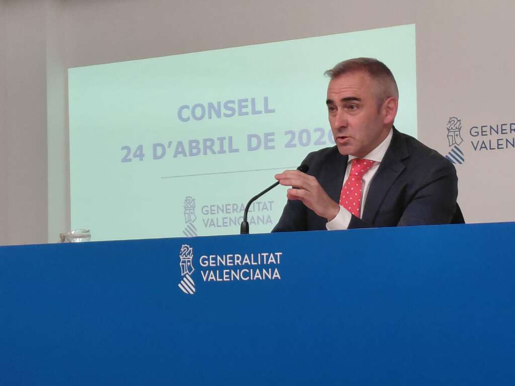El portavoz del Consell, Miguel Barrachina, en rueda de prensa