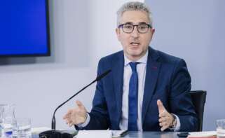 El ministro de Hacienda, Arcadi España, durante la rueda de prensa posterior al Consejo de Ministros, a 28 de abril de 2026, en Madrid (España). Coincidiendo con el Día Mundial de la Seguridad y la Salud en el Trabajo, el Consejo de Ministros ha aprobado este martes el anteproyecto de ley que reforma la ley de prevención de riesgos laborales, un texto que fue consensuado con los sindicatos, pero no con la patronal, y que trata de actualizar una normativa que tiene ya 30 años mediante la modificación del Estatuto de los Trabajadores, la ley de prevención de riesgos laborales de 1995 y el reglamento de los servicios de prevención de 1997. Carlos Luján / Europa Press 28/4/2026