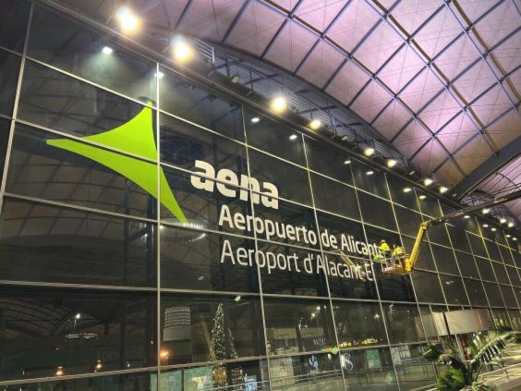 El aeropuerto de Alicante-Elche Miguel Hernández