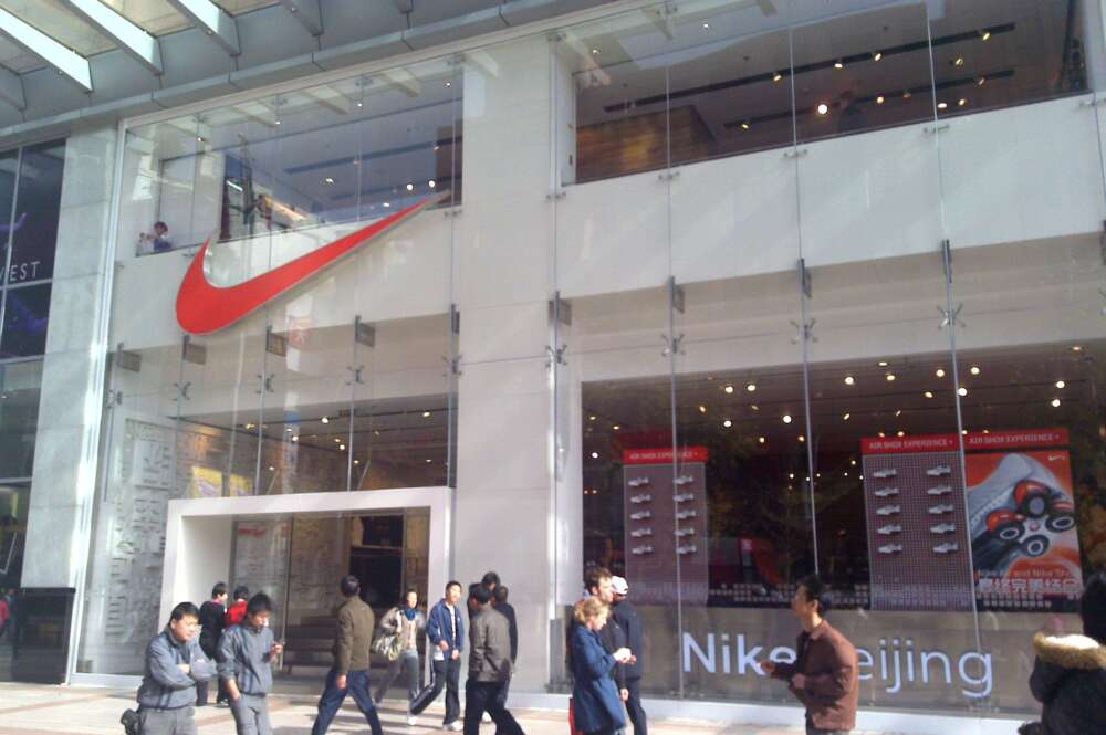 Por qué Nike, y Uniqlo dejan de en China - Digital