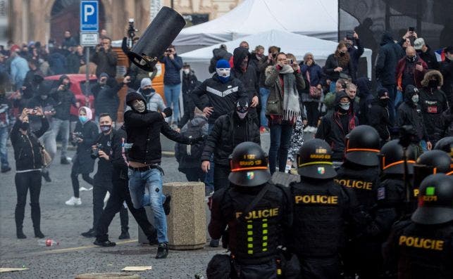 Protesta contra las medidas contra el coronavirus en Praga, República Checa, el 18 de octubre de 2020 | EFE/EPA/MD/Archivo