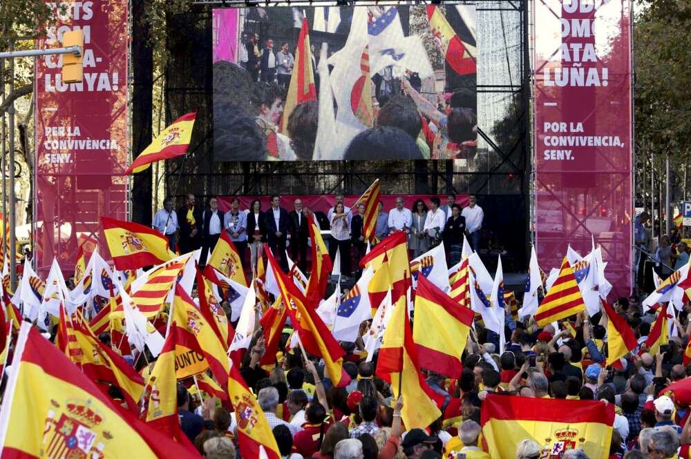 Los políticos no soberanistas se hicieron escuchar en la manifestación del domingo en Barcelona. Los partidos constitucionalistas van dispuestos a ganar el 21-D. Foto: EFE/JE