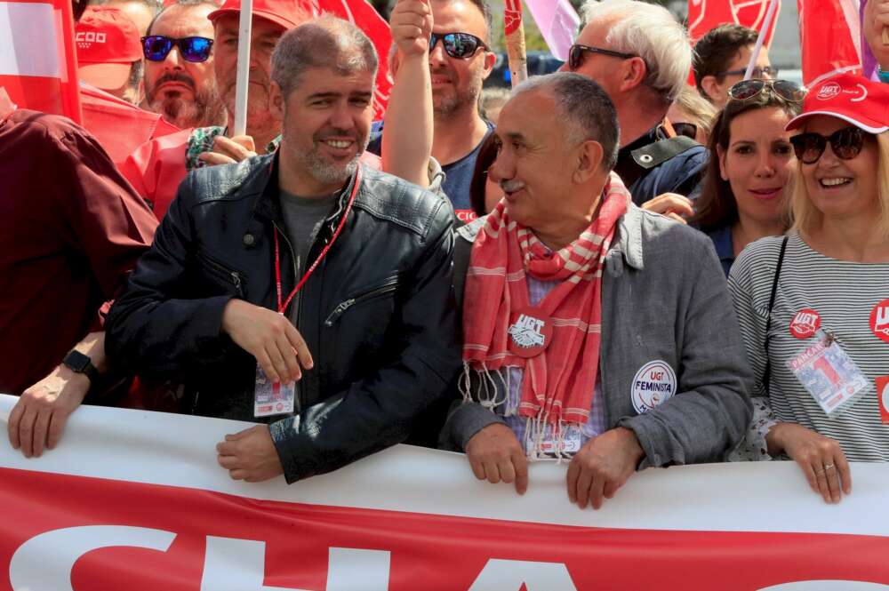 Los dirigentes de CCOO y UGT, Unai Sordo y Pepe Álvarez, en la manifestación del Primero de Mayo. Foto: EFE/FA