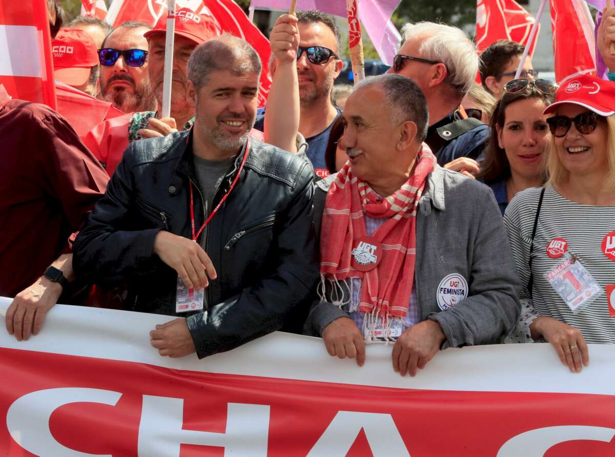 Los dirigentes de CCOO y UGT, Unai Sordo y Pepe Álvarez, en la manifestación del Primero de Mayo. Foto: EFE/FA